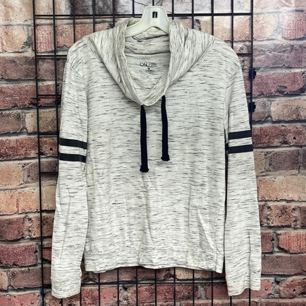 On Fire cowl neck long sleeve too womens size medium
